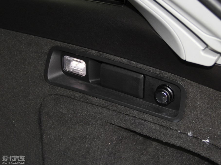 2015ݱXF Sportbrake 2.0T A