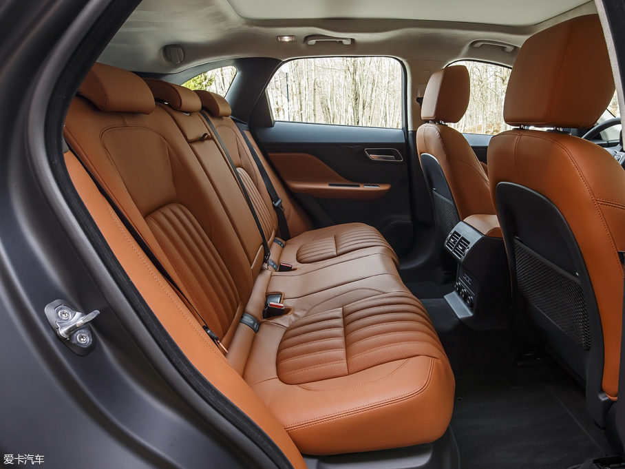 2016ݱF-PACE 3.0d AWD Diesel