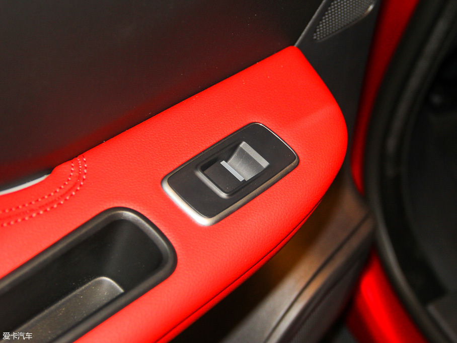 2016ݱF-PACE 2.0T R-SPORT\Ӱ