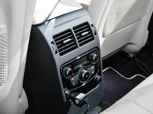 20163.0L Sܰ AWD п؅^(q)