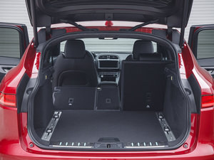 2016款2.0d R-Sport AWD Diesel 空间座椅