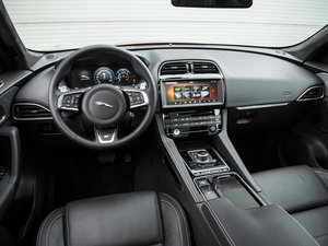 2016款2.0d R-Sport AWD Diesel 中控区