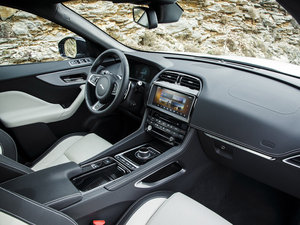 2016款2.0d R-Sport AWD Diesel 空间座椅