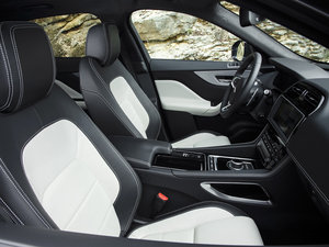 2016款2.0d R-Sport AWD Diesel 空间座椅