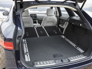 2016款3.0d AWD Diesel 空间座椅