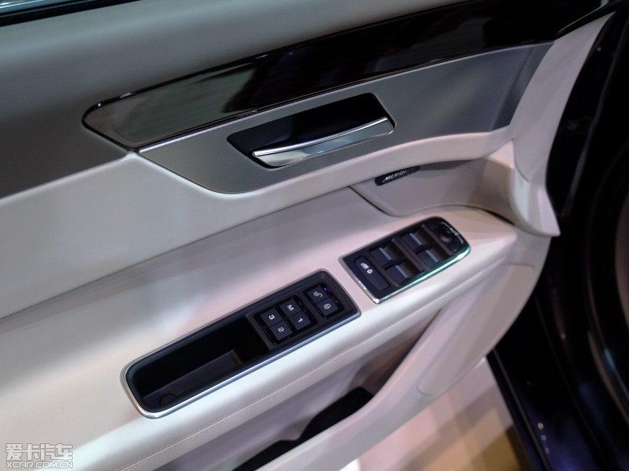 2016ݱXF 3.0T R-Sport\Ӱ