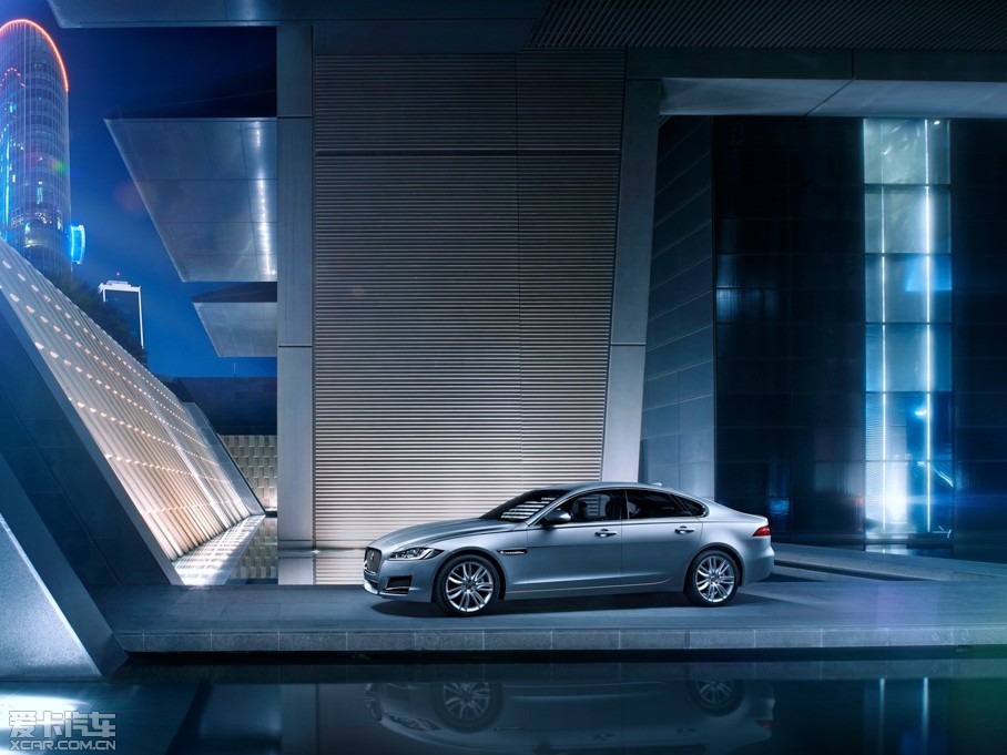 2016��ݱ�XF 3.0T ���R-Sport�\�Ӱ�