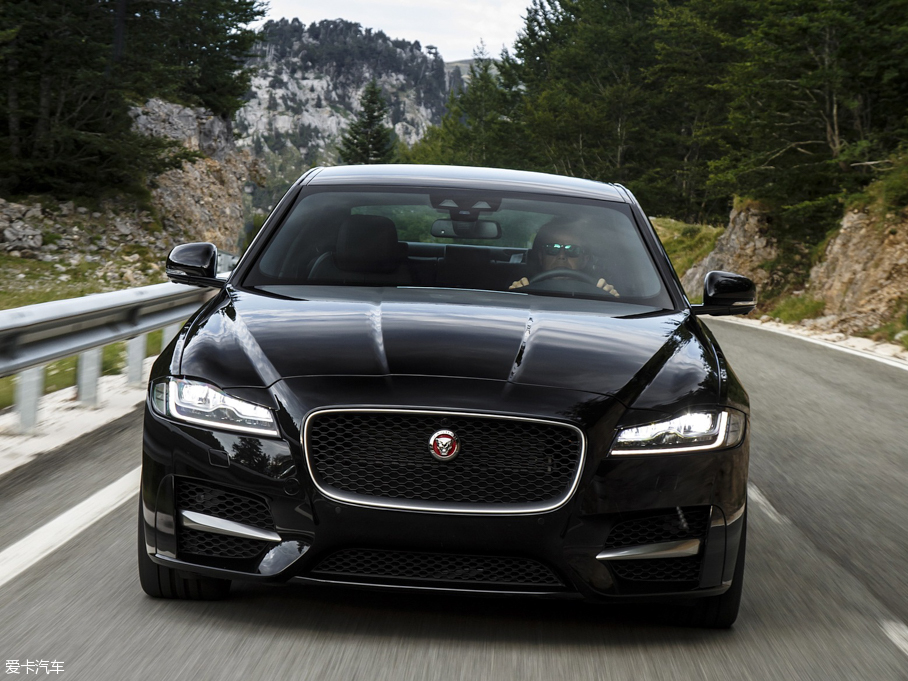 2016ݱXF 20d Diesel R-Sport