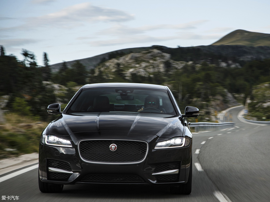 2016��ݱ�XF 20d Diesel R-Sport