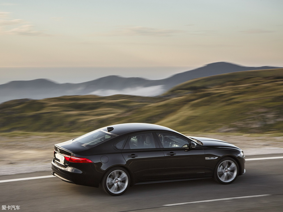 2016ݱXF 20d Diesel R-Sport