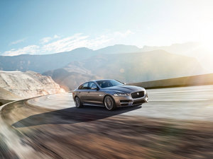 20163.0T (q)R-Sport\(yn)Ӱ w^