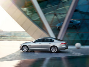 20163.0T (q)R-Sport\(yn)Ӱ w^