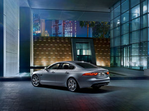 20163.0T (q)R-Sport\(yn)Ӱ w^