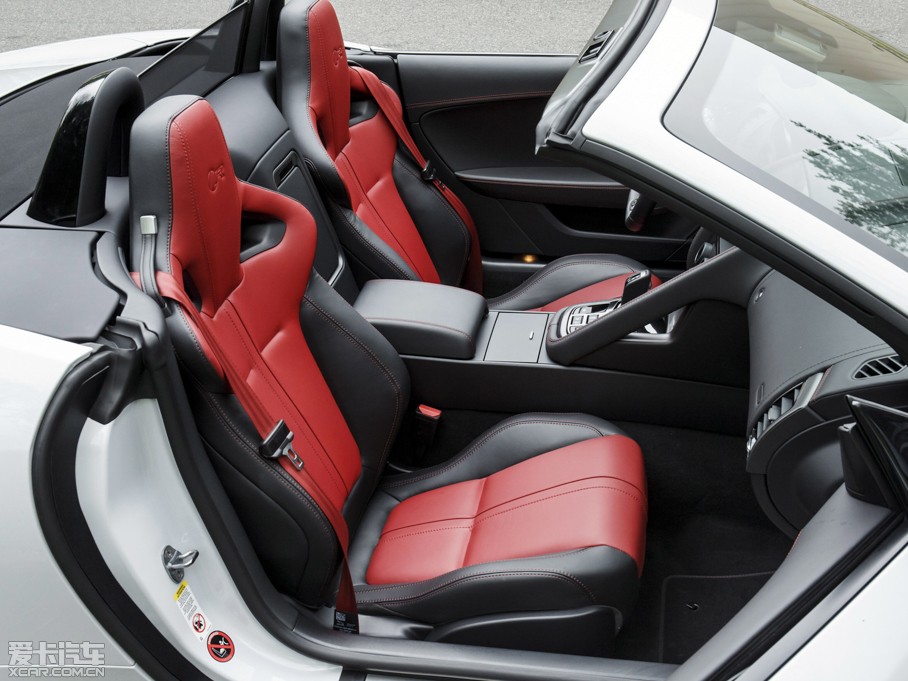 2016��ݱ�F-TYPE 5.0T V8 R ��򌳨��