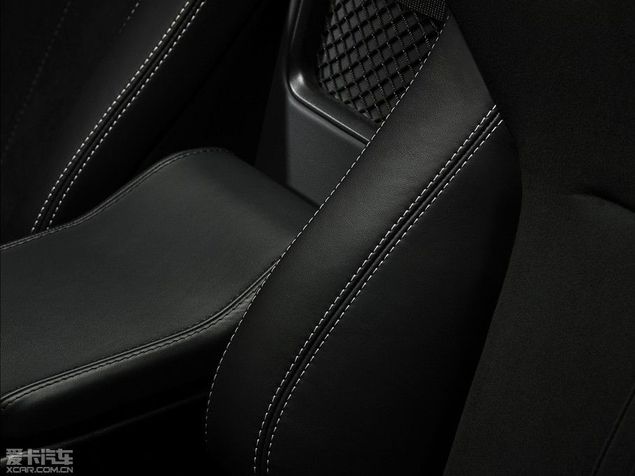 2016��ݱ�F-TYPE 3.0T V6 ����