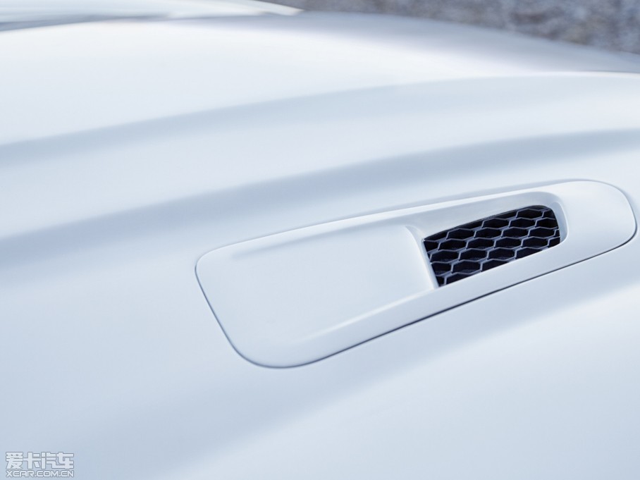 2016��ݱ�F-TYPE 5.0T V8 R ��򌳨��