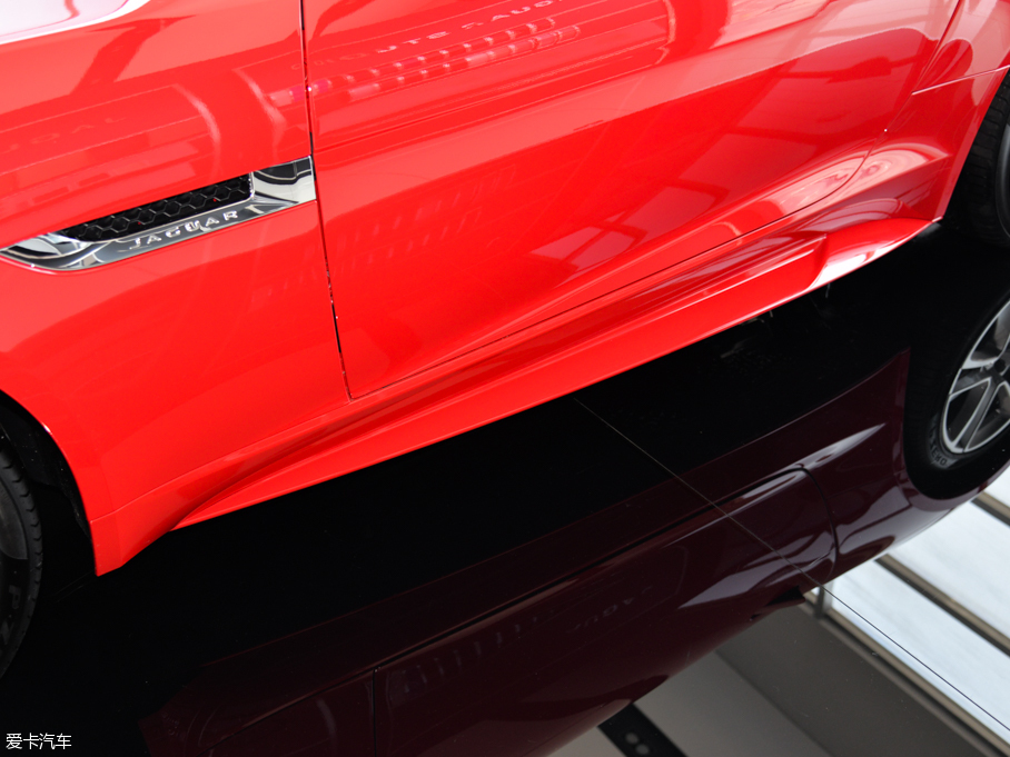 2016��ݱ�F-TYPE 3.0T V6 S ���Ӳ�