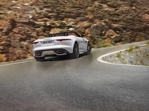 20165.0T V8 R 򌳨 w^