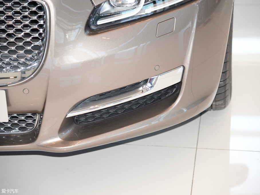 2016ݱXJ L 3.0 SC ̄հ