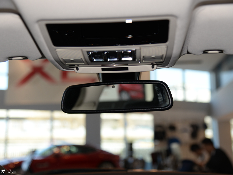 2016ݱXJ L 3.0 SC ̄հ