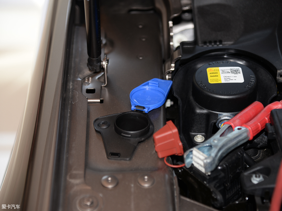 2016ݱXJ L 3.0 SC ̄հ