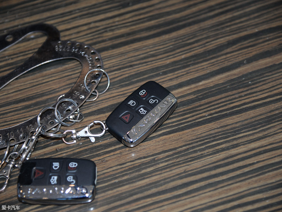 2016ݱXJ L 3.0 SC ̄հ