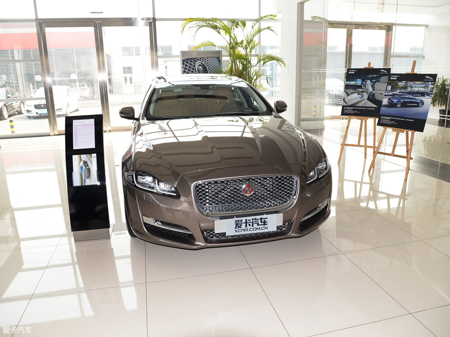 2016ݱXJ L 3.0 SC (q)̄(w)