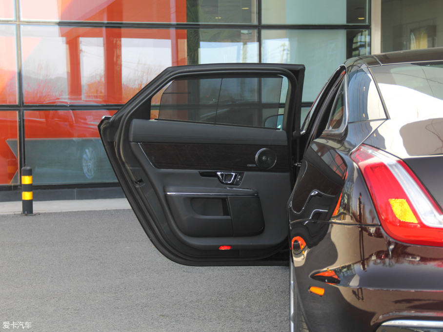 2016ݱXJ L 3.0 SC (q)ȫ̄(w)