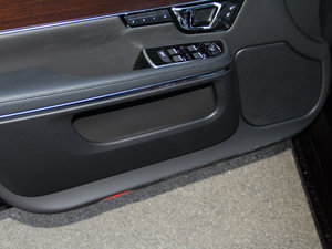 2016L 2.0T (q)̄(w) ǰTg