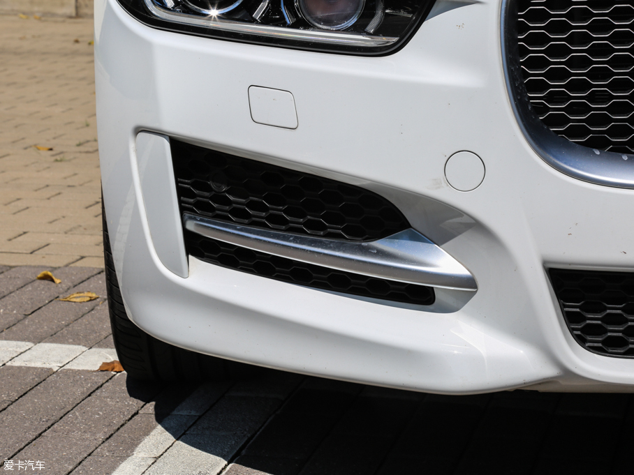 2017ݱXE 2.0T 200PS R-SPORT