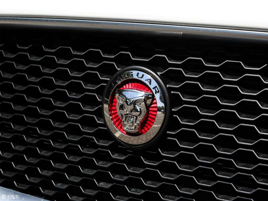 2017ݱXE 2.0T 200PS R-SPORT