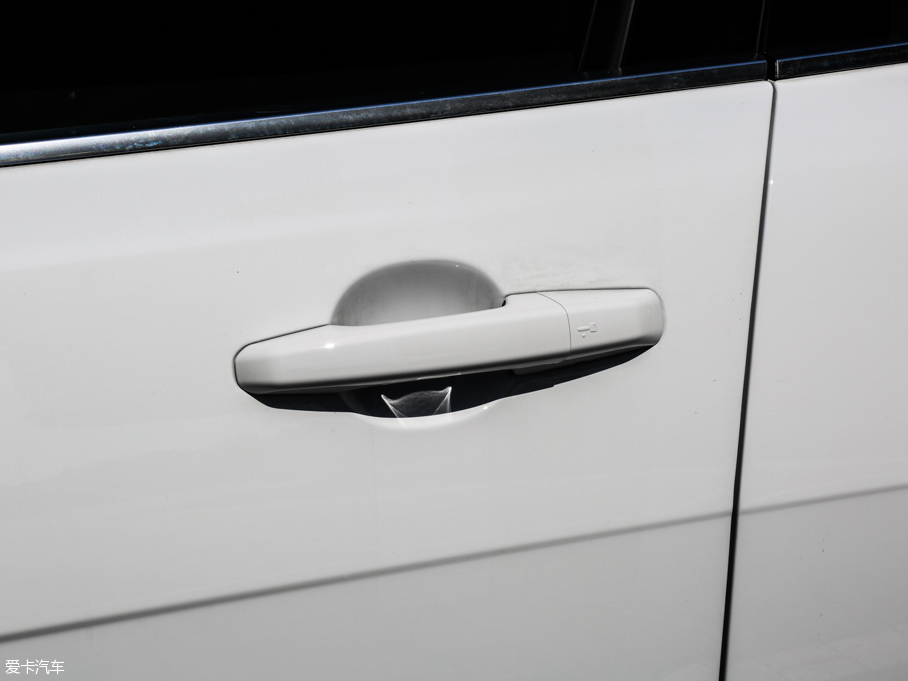 2017ݱXE 2.0T 200PS R-SPORT