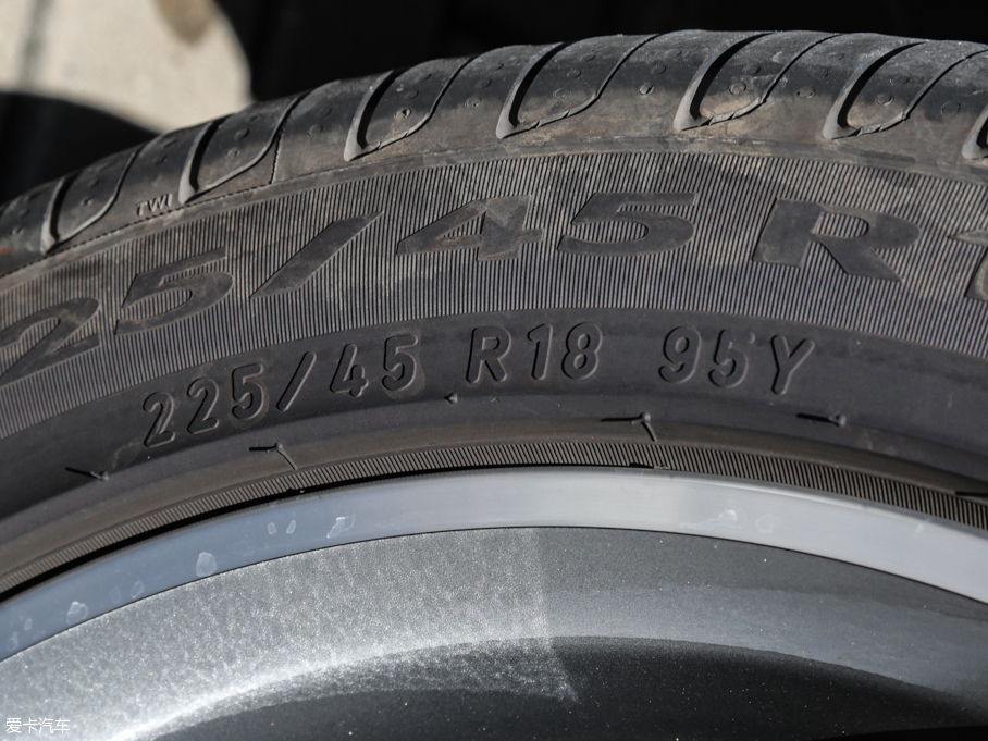 2017ݱXE 2.0T 200PS R-SPORT