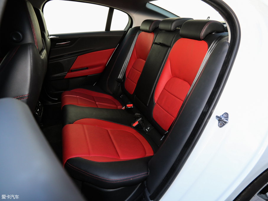 2017ݱXE 2.0T 200PS R-SPORT