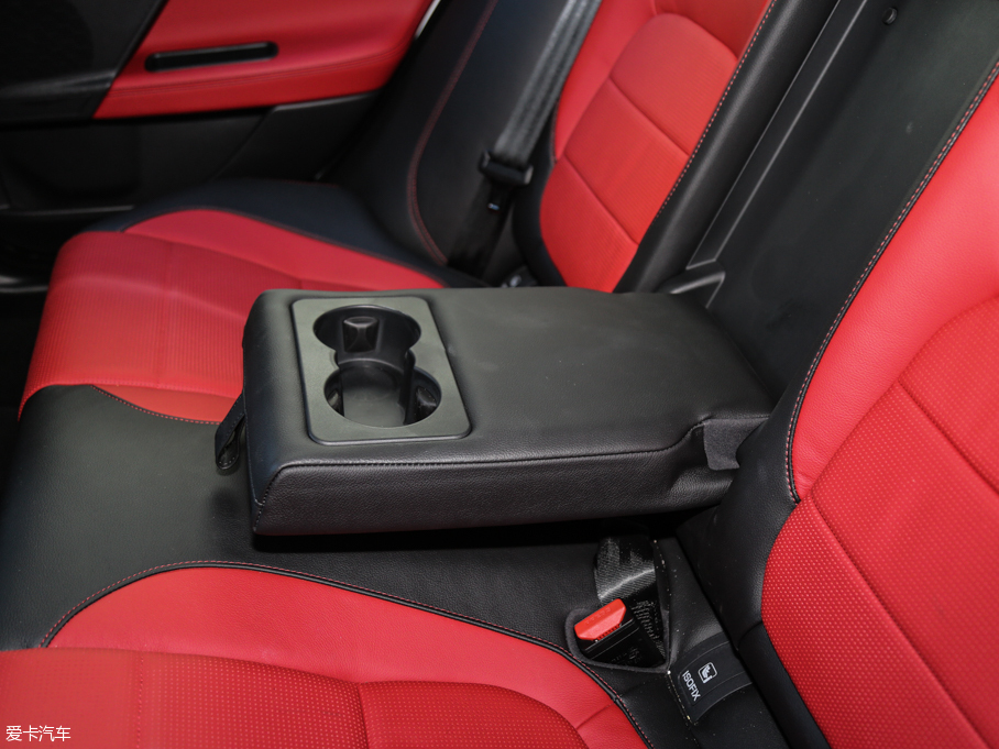 2017ݱXE 2.0T 200PS R-SPORT