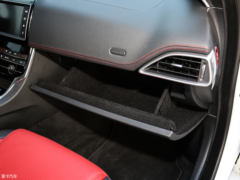 2017ݱXE 2.0T 200PS R-SPORT