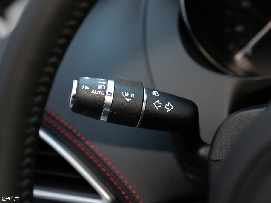 2017ݱXE 2.0T 200PS R-SPORT