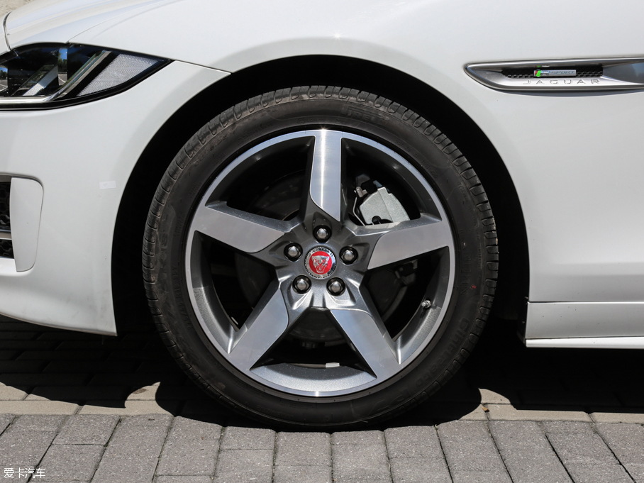 2017ݱXE 2.0T 200PS R-SPORT