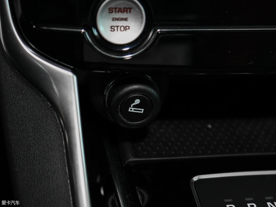 2017ݱXE 3.0T 340PS S