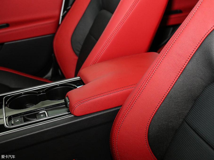 2017ݱXE 3.0T 340PS S