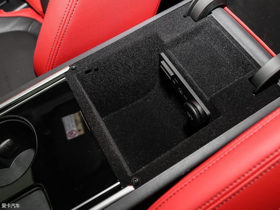 2017ݱXE 3.0T 340PS S