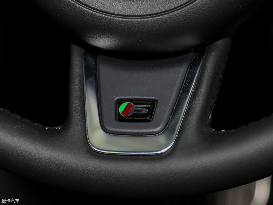 2017ݱXE 3.0T 340PS S