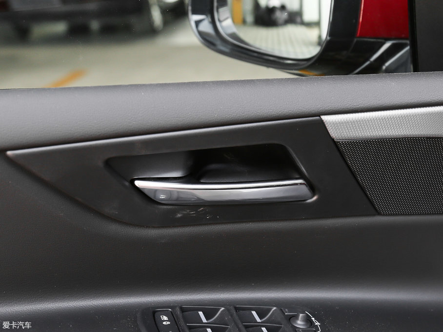 2017ݱXE 2.0T 200PS R-SPORT