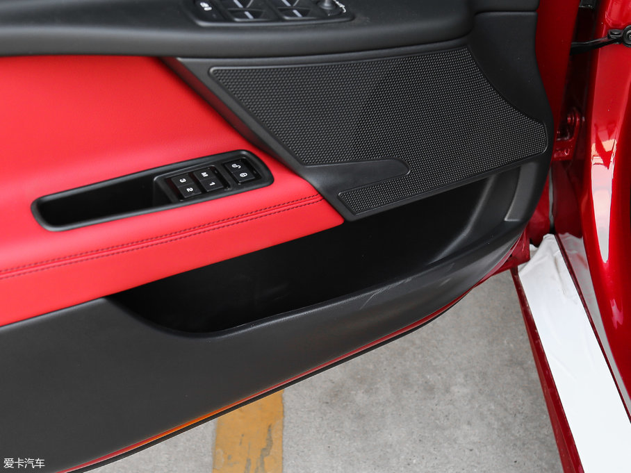 2017ݱXE 2.0T 200PS R-SPORT