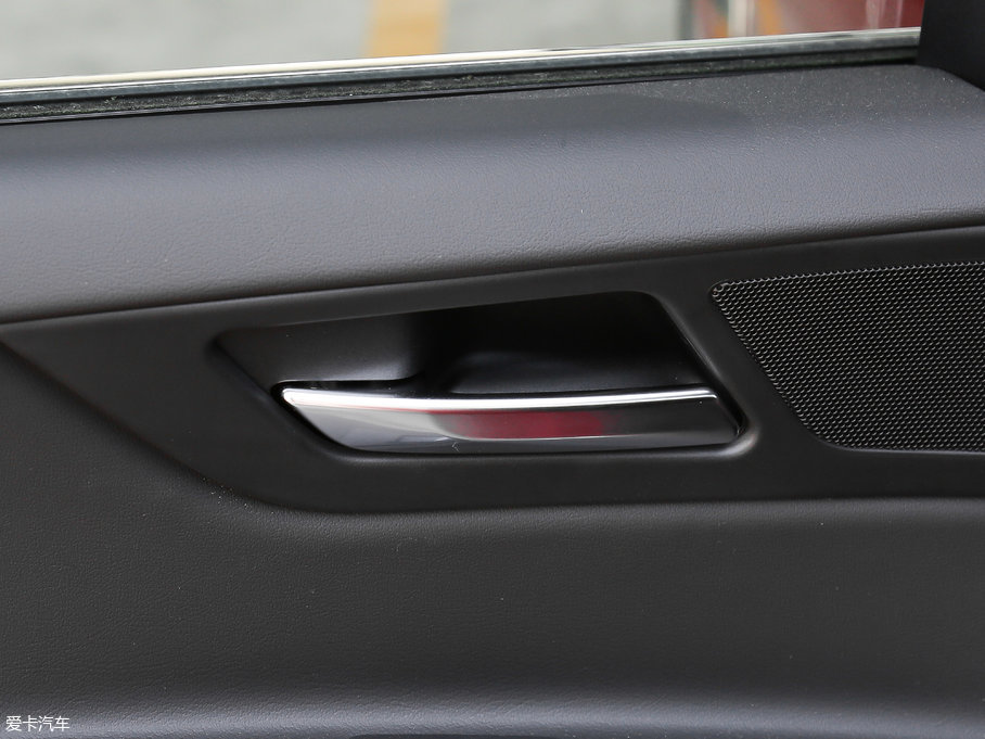 2017ݱXE 2.0T 200PS R-SPORT