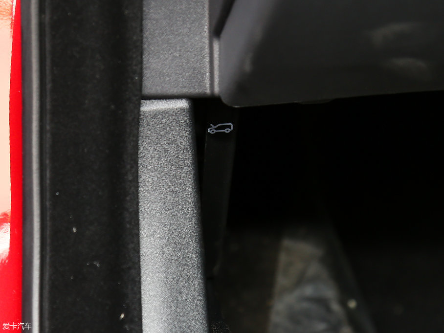 2017ݱXE 2.0T 200PS R-SPORT