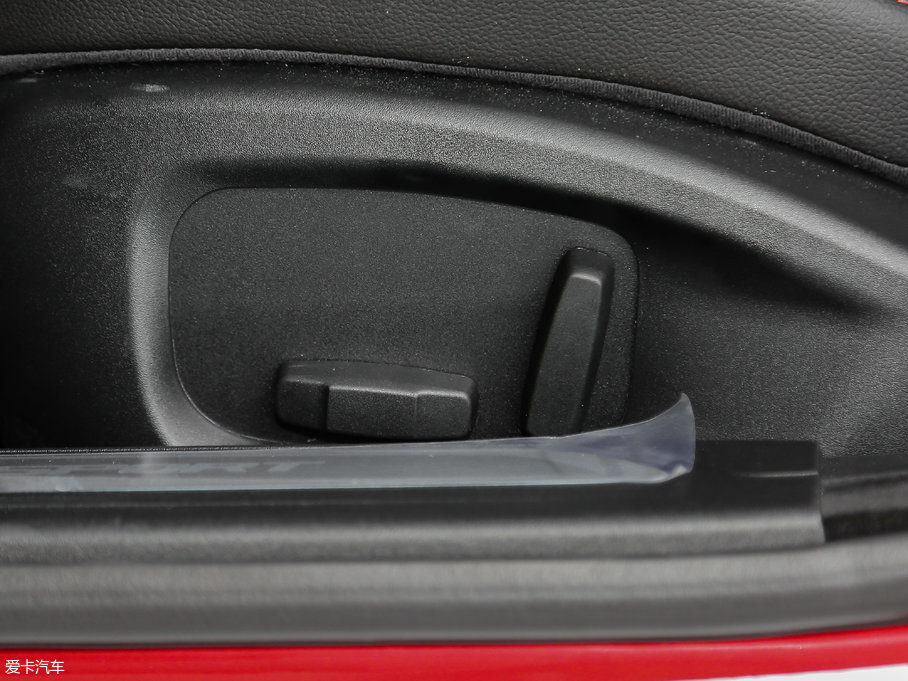 2017ݱXE 2.0T 200PS R-SPORT