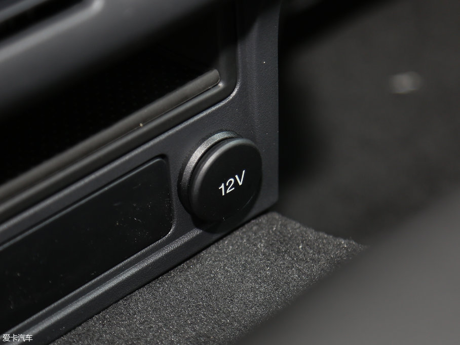 2017ݱXE 2.0T 200PS R-SPORT