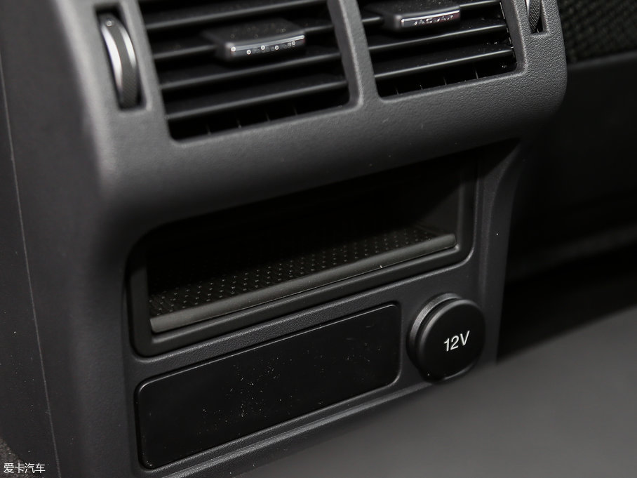 2017ݱXE 2.0T 200PS R-SPORT