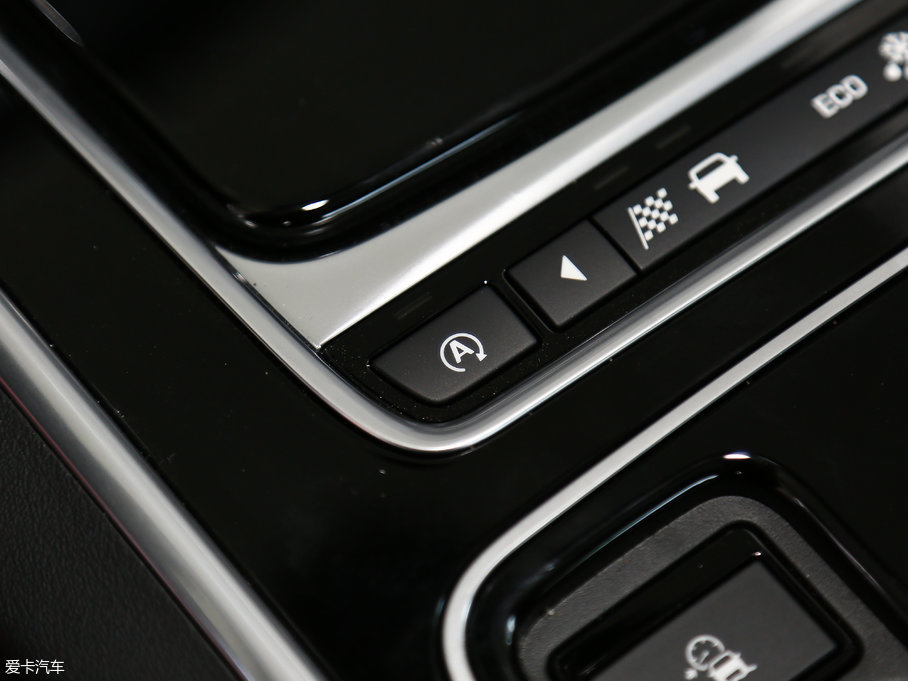 2017ݱXE 2.0T 200PS R-SPORT